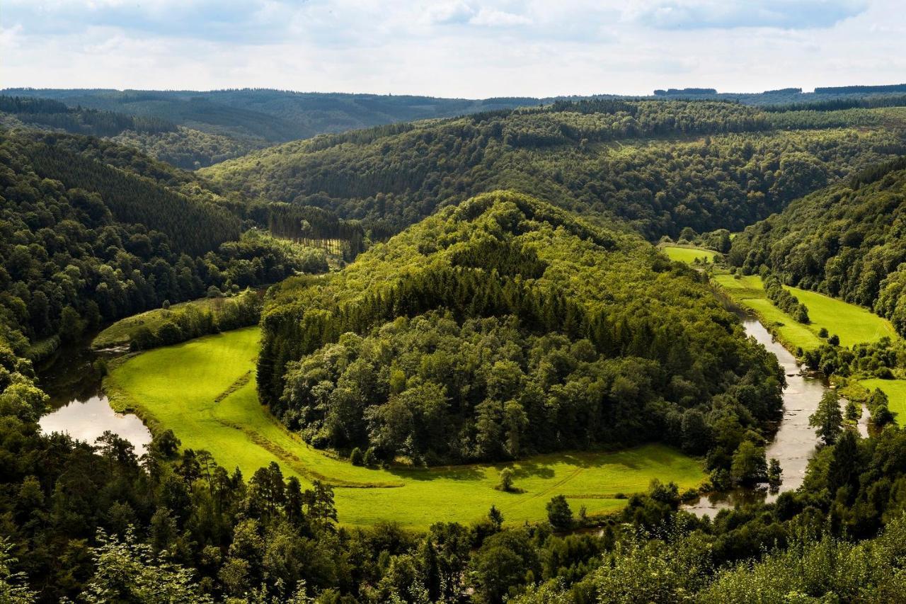 La Taniere Des Loups Villa Herbeumont Eksteriør bilde